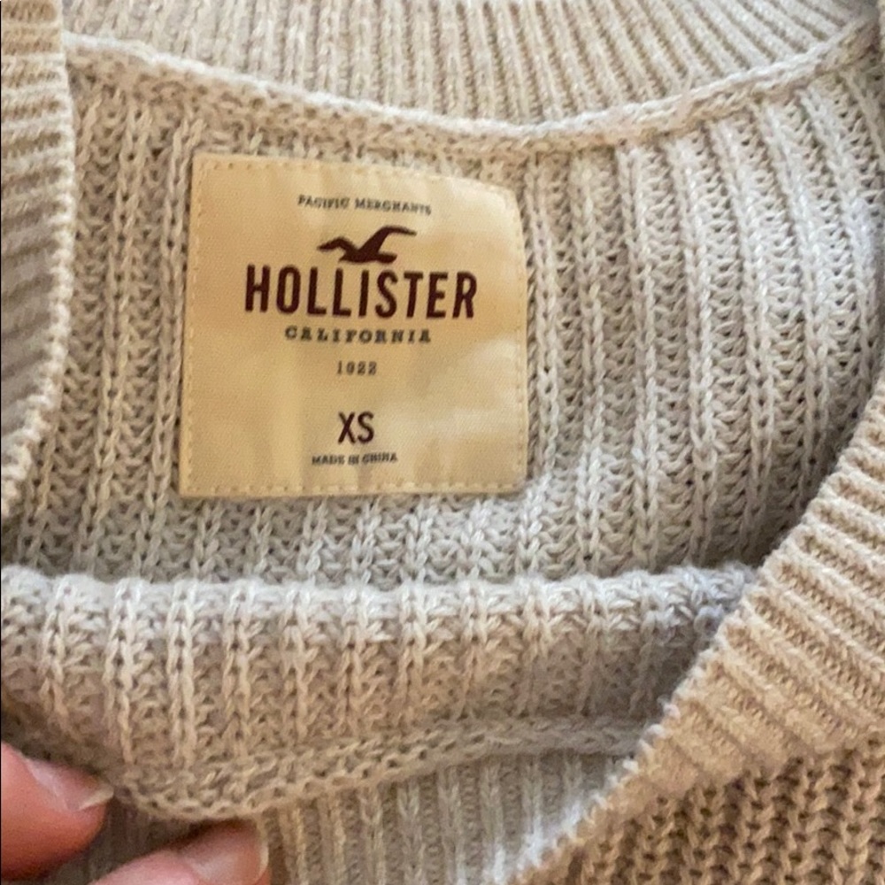 Top - Picture 2 of 3